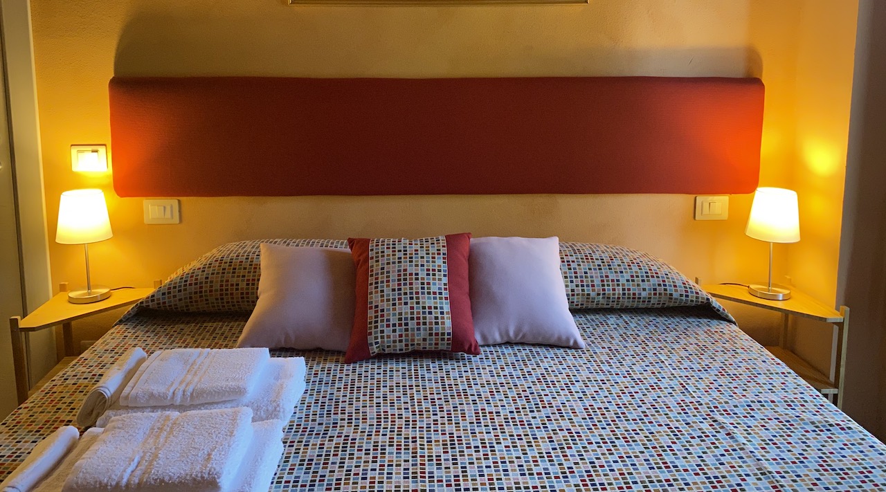 papavero bedroom dolce vita in tuscany